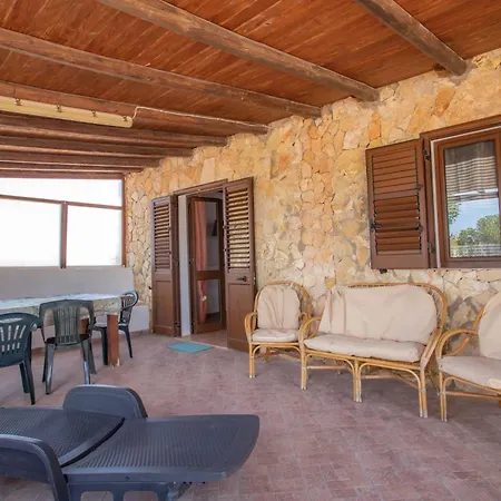 Cala Uccello Tatil Evi Lampedusa